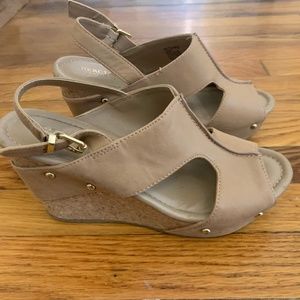 Kenneth Cole Reaction Wedges